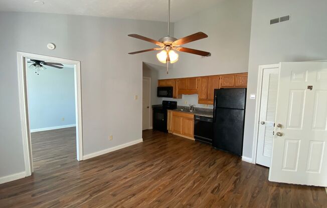 1 bed, 1 bath, 408 sqft, $695, Unit 58
