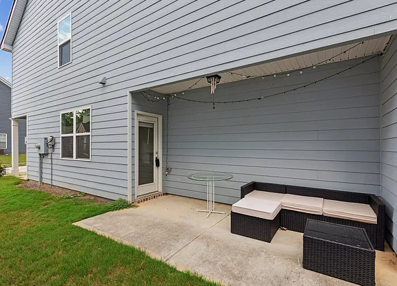 1828 LAUREL GRN WAY