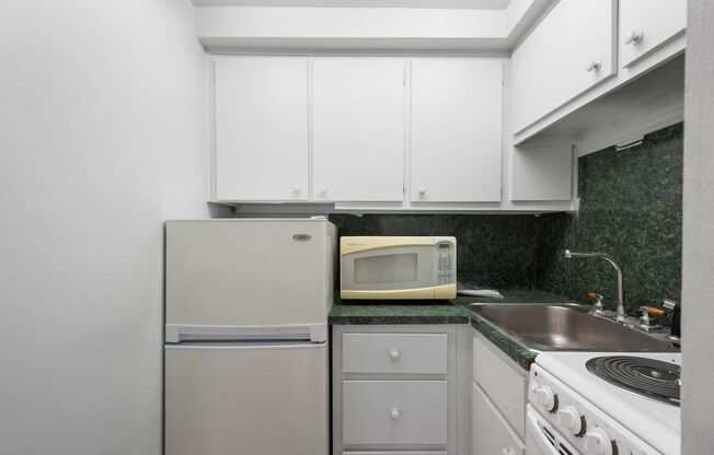 1 bed, 1 bath, 750 sqft, $799, Unit Apt. 601