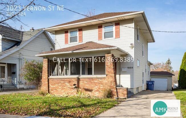 1023 VERNON ST NE