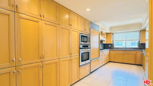 1488 PALISADES DR