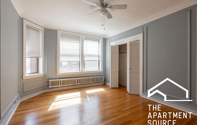 1371 W Estes Ave
