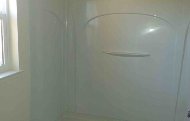 Spacious 2 Bedroom, 2.5 Bath Townhouse Located in Liberty Pointe Gated Community
