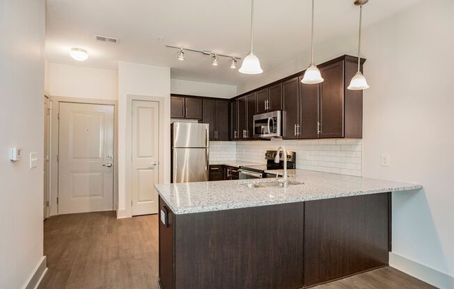 Studio, 1 bath, 560 sqft, $1,600, Unit Heritage East- Unit 110