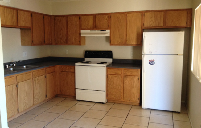 338 N 23 ST