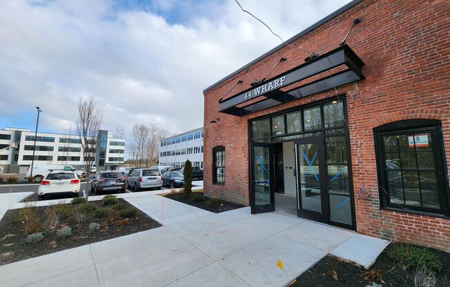 2 beds, 2 baths, 869 sqft, $3,250, Unit 70-406