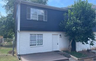 Newly Remodeled 2Bed/2.5Bath Townhome For Lease in Austell