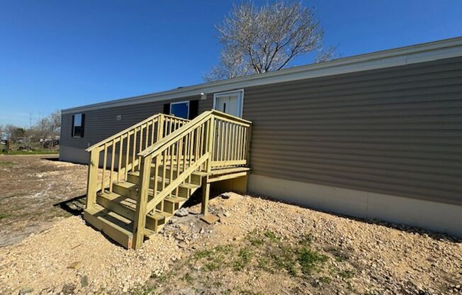 Move in June 10th 2025!! Beautiful 3 bedroom 2 bath w/Over 1/2 an acre