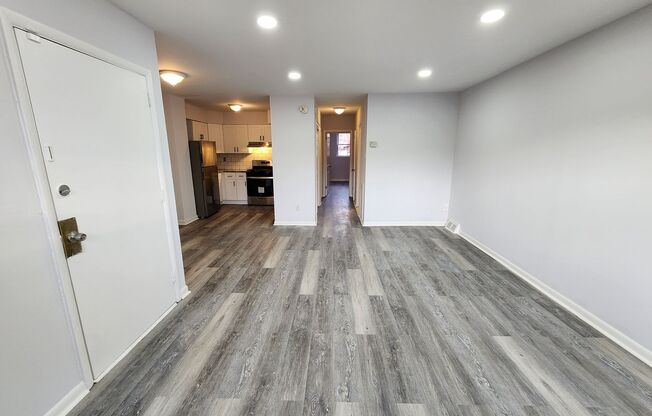 2 beds, 1 bath, 914 sqft, $1,500, Unit 1st Floor