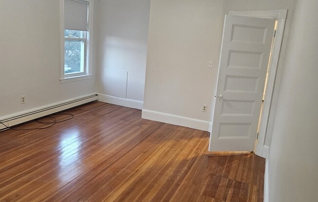 12 LADD ST