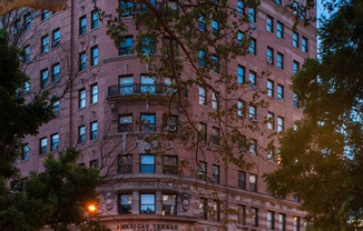 260 W BROADWAY 2/3