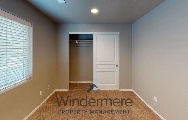 2 beds, 1 bath, 880 sqft, $1,495, Unit chin297-1
