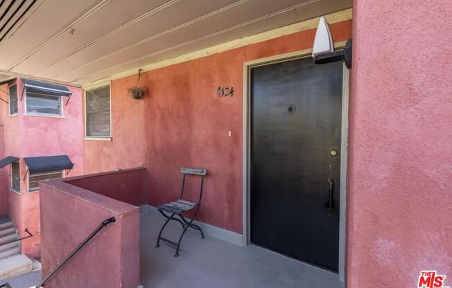 3 beds, 2 baths, 1,600 sqft, $4,950