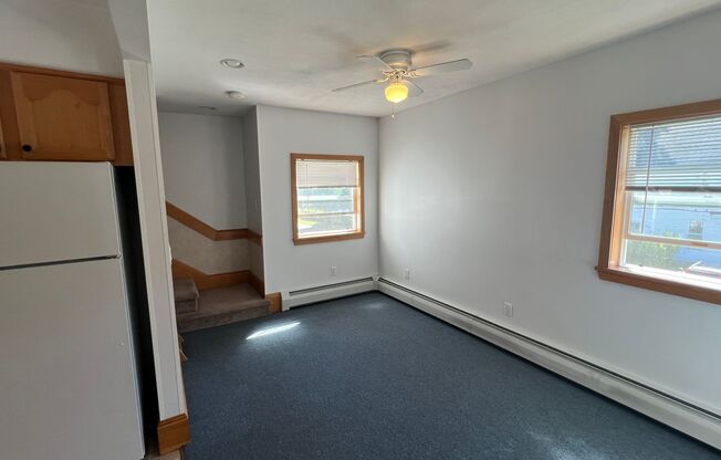LO - 24 Maple St.