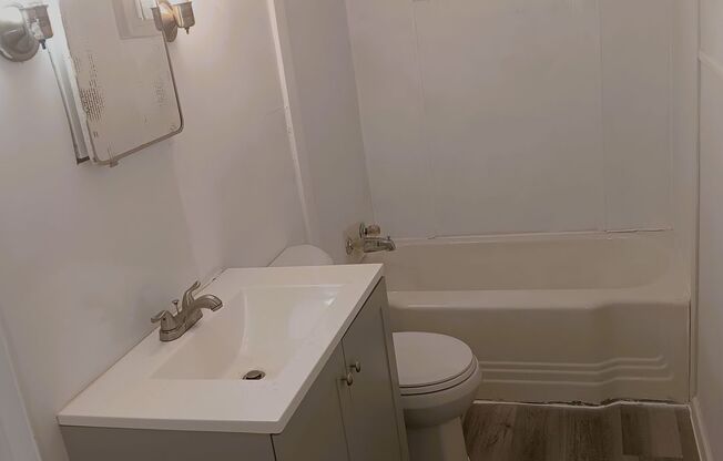 Studio, 1 bath, 450 sqft, $825, Unit 5210-9