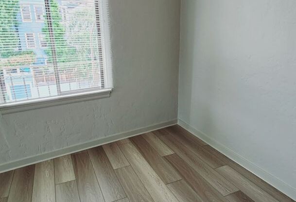 Studio, 1 bath, $2,150, Unit 06