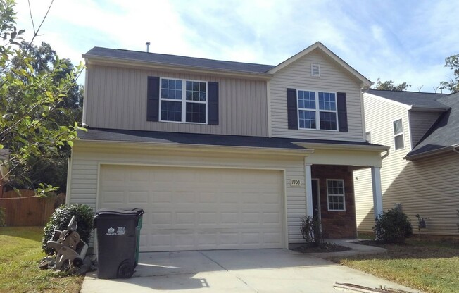 Spacious 4 Bedroom, 2.5 Bathroom Home!