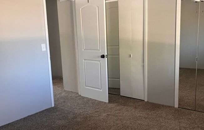 2 beds, 1.5 baths, 1,577 sqft, $1,255, Unit 1204