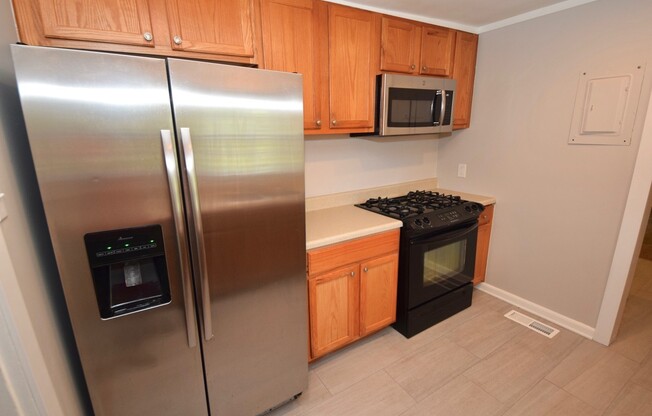 3 beds, 2 baths, $1,525