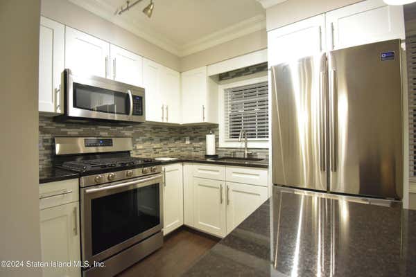 1 bed, 1 bath, 1,256 sqft, $1,800