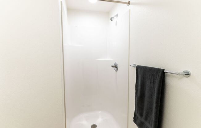 Studio, 1 bath, 301 sqft, $1,350