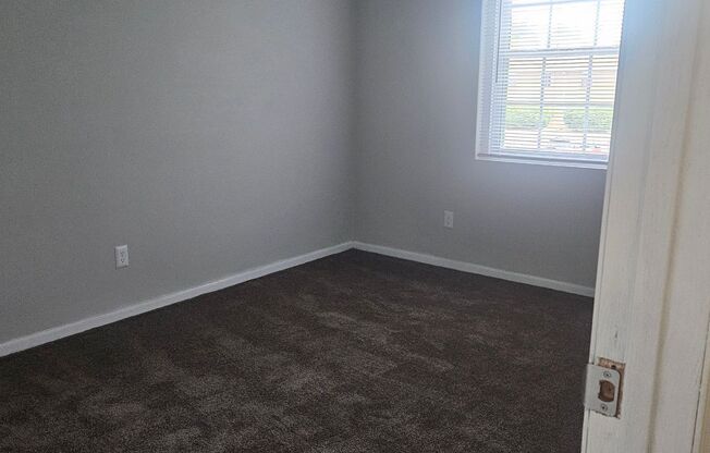 2 beds, 1 bath, 850 sqft, $1,120, Unit Apt. 312