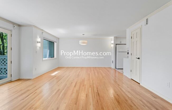 Treehouse-like Condo in Mountain Park - Two Bedrooms!