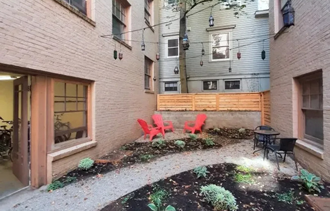 Studio, 1 bath, 306 sqft, $1,025, Unit 401