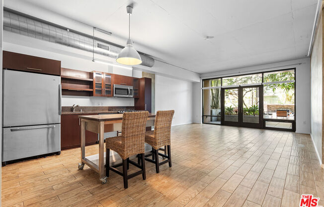 1 bed, 1 bath, 1,030 sqft, $2,800, Unit 405
