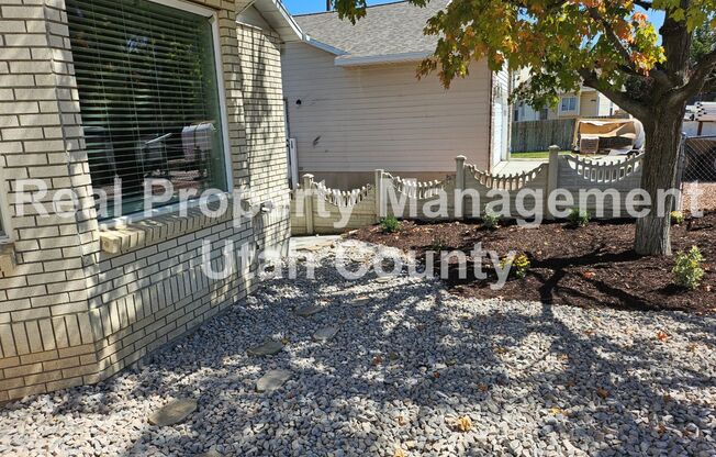 4 beds, 2 baths, $2,250