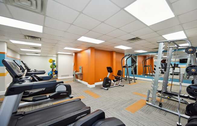 Fully Equipped Fitness Center at River Oak Apartments, PRG Real Estate, Louisville, KY