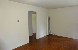 2 beds, 1 bath, $1,400, Unit 1201 T Street # 3