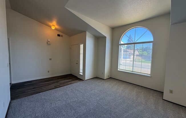Spacious 4bed 2bath home in the Rio Linda/Elverta!