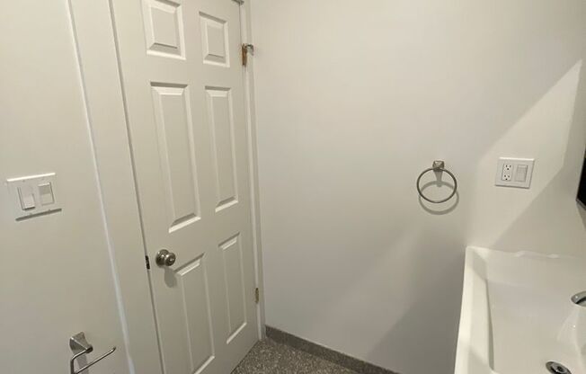 Studio, 1 bath, 310 sqft, $2,425, Unit 03RD-574#309