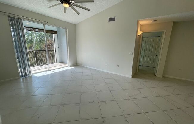 2 beds, 2 baths, $1,900, Unit #306