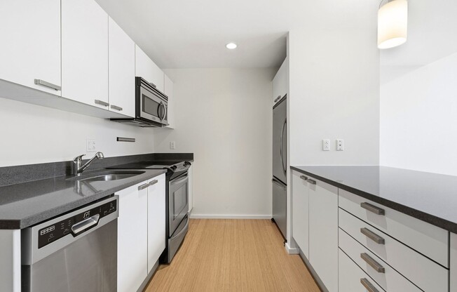 1 Earhart St