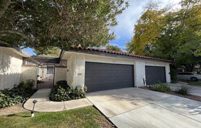 Spacious single story townhouse