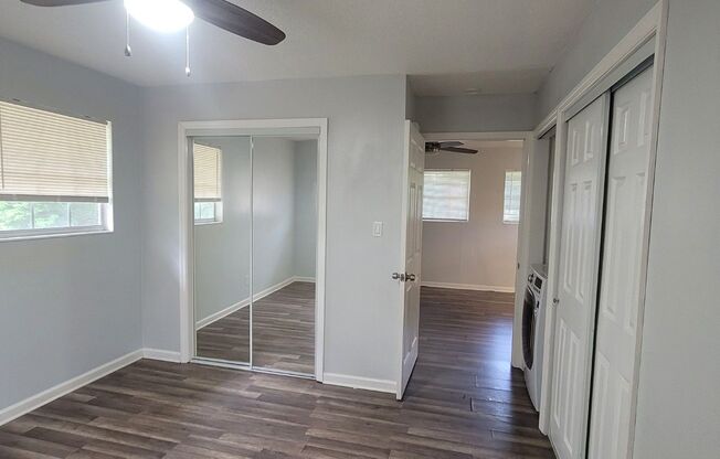 RENOVATED 1/1 w/ Deck, Washer/Dryer, & Granite Counters in Walkable Midtown Area! Available Now for $875/month!