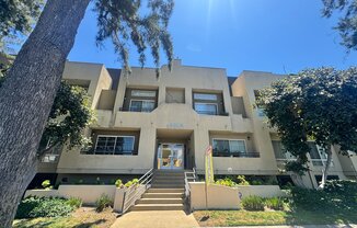 13022 Riverside Dr 9