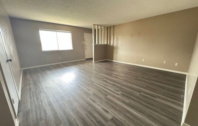 2 beds, 1 bath, 850 sqft, $750, Unit Apt B