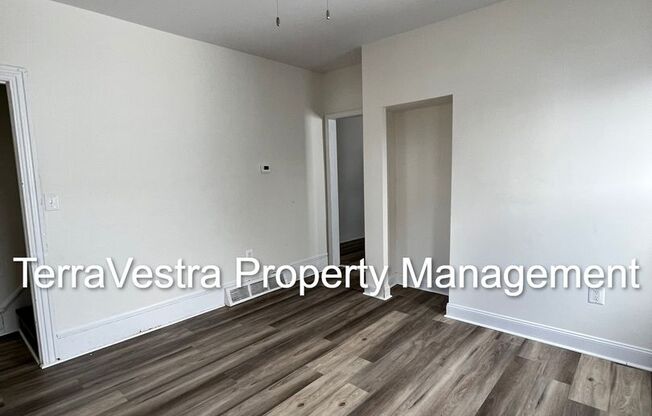 326-328 S 4th St.