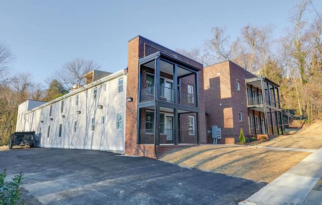 3005 E. Franklin St