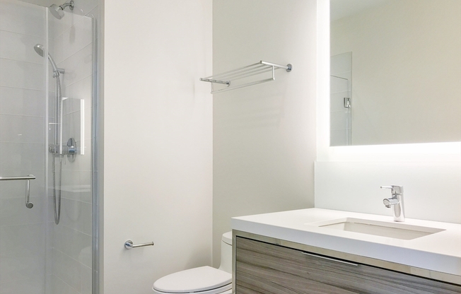 1 bed, 1 bath, 658 sqft, $5,000, Unit 21F