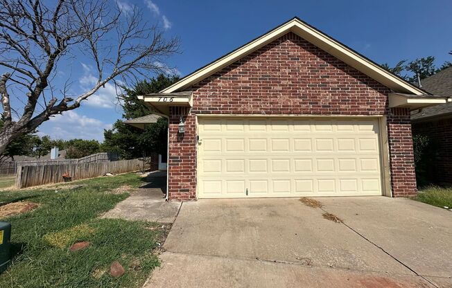 3 Bedroom 2 Bath Home in EDMOND - YOU WILL NOT WANT TO MISS OUT!