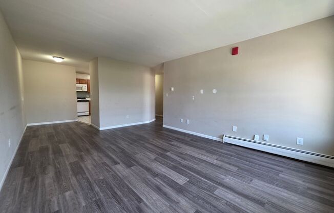 1 bed, 1 bath, $1,195, Unit 308