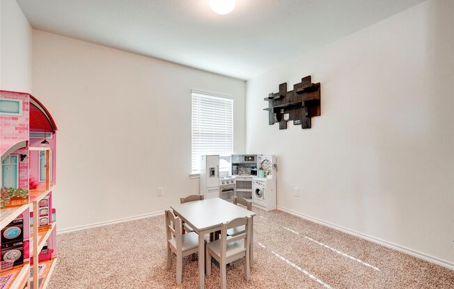 Open floor plan with custom upgrades, 4 bedrooms, 3 full baths with study or play area, one-owner home on a corner lot in the Magnolia division in Josephine.