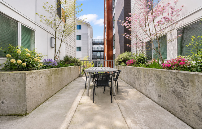 Studio, 1 bath, 175 sqft, $999, Unit 5304