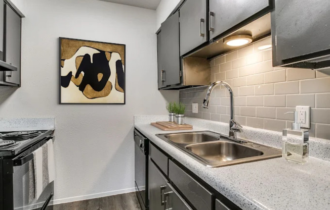 1 bed, 1 bath, 690 sqft, $1,504