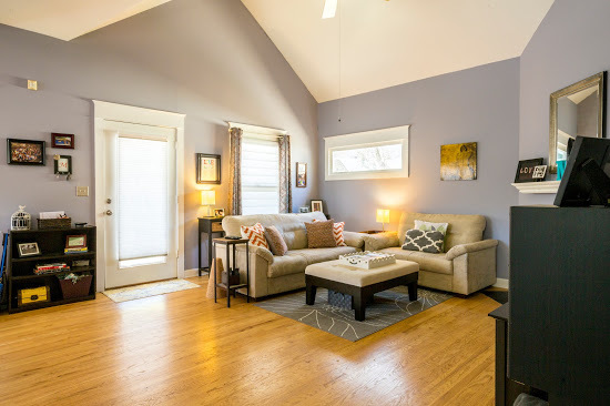 Charming 2 Bedroom House in Great Condition in Grant Park!