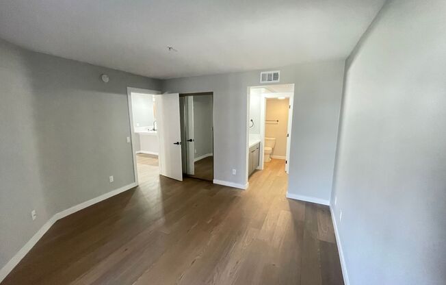 2 beds, 2 baths, 960 sqft, $3,410, Unit E-113